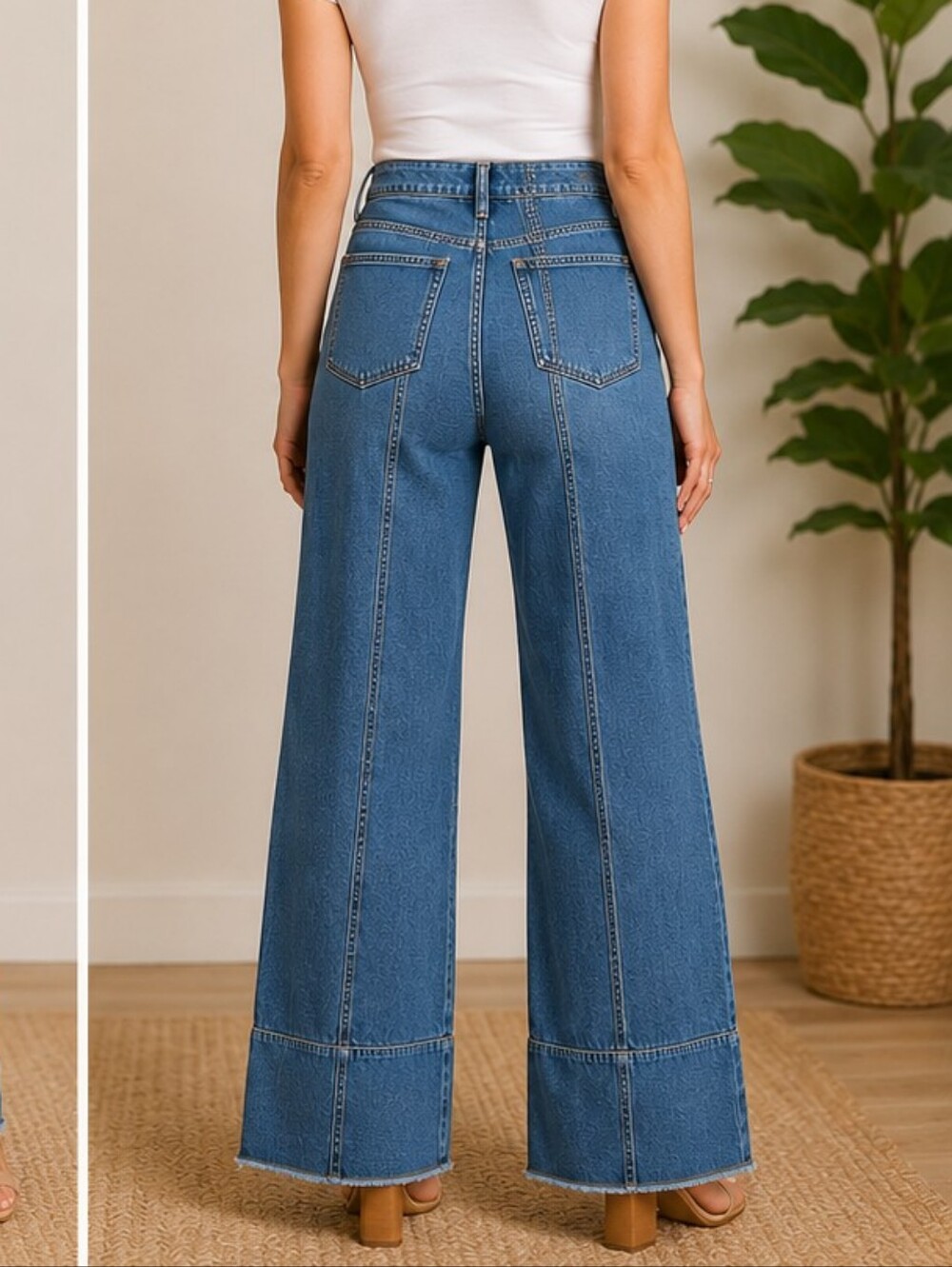 Time and Tru Wide Leg Jeans – Size 2 – New With Tags - Picture 2 of 12